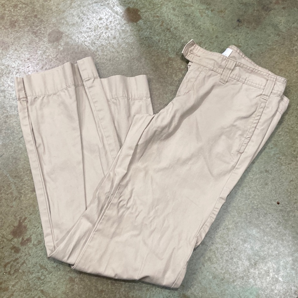 Gap khaki pants 6long. Good shape.